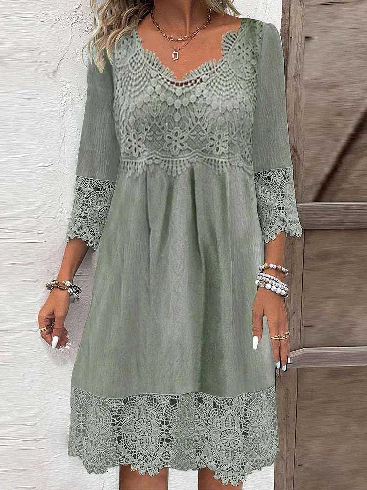 Arabella - Timeless Lace Midi Dress