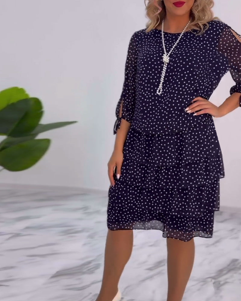 Louise – Elegant dress with polka dot print