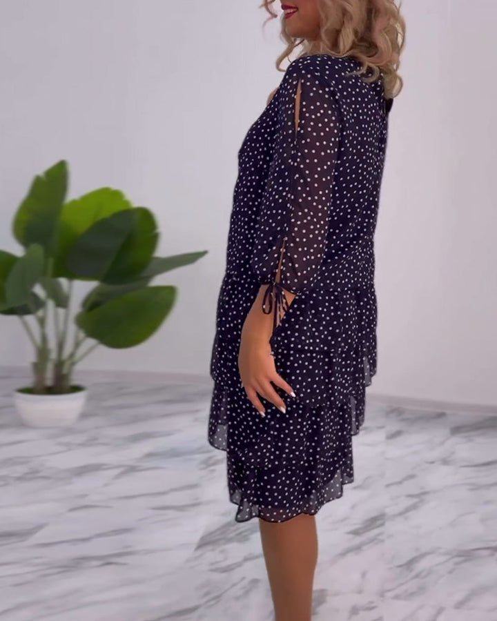 Louise – Elegant dress with polka dot print