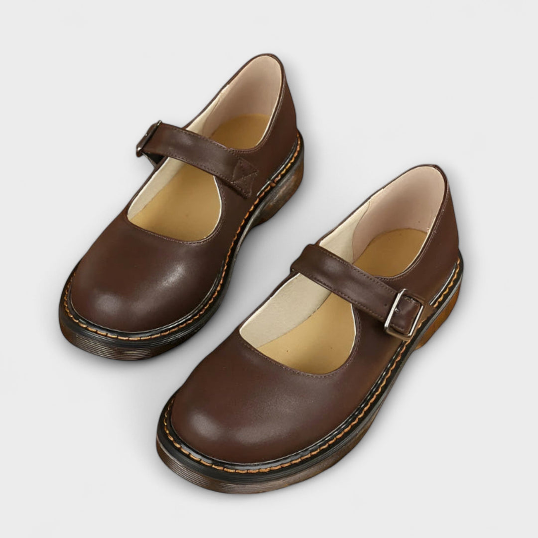 Yolanda – Elegant Shoes with Strap