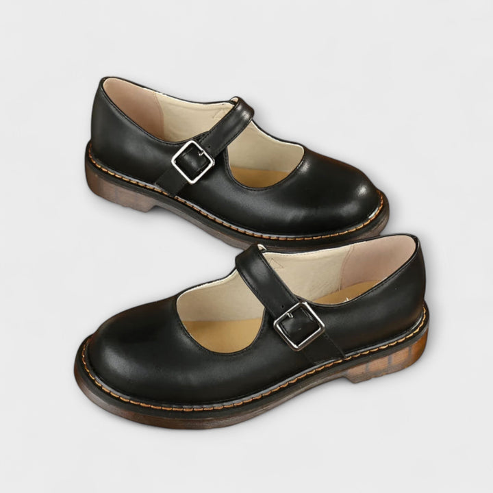 Yolanda – Elegant Shoes with Strap