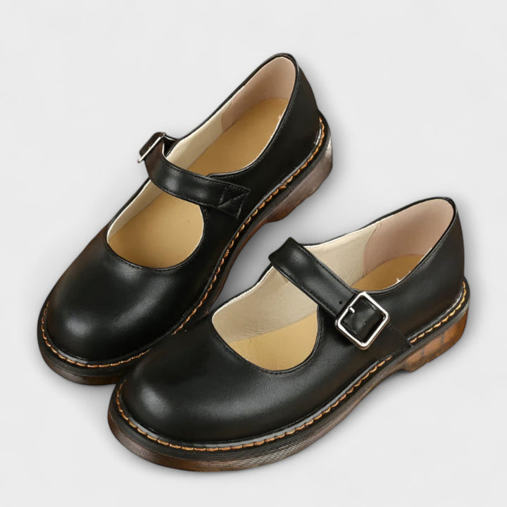 Yolanda – Elegant Shoes with Strap