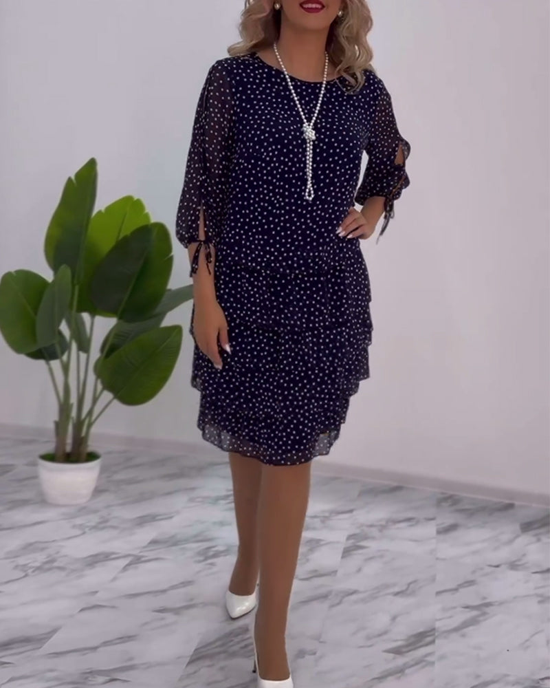 Louise – Elegant dress with polka dot print